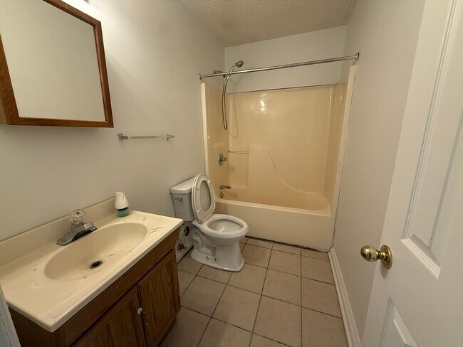 Building Photo - Wolf Manor