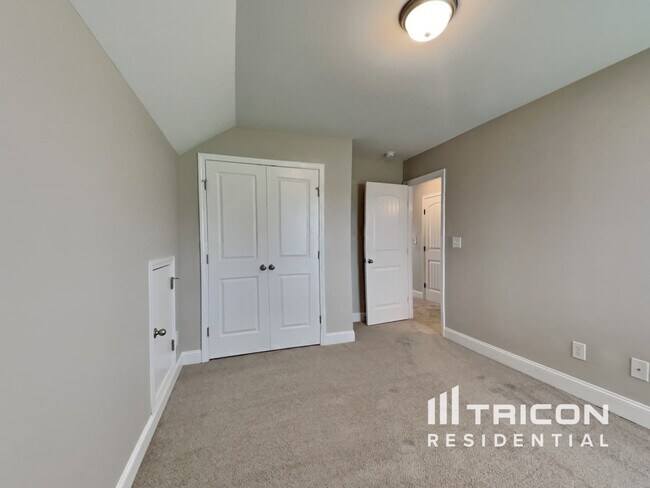 Building Photo - 112 Fish Whistle Ct