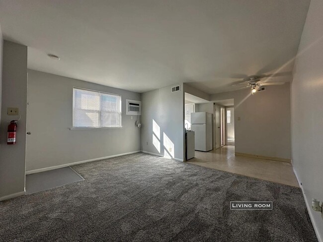 Building Photo - 4525 Lardner St