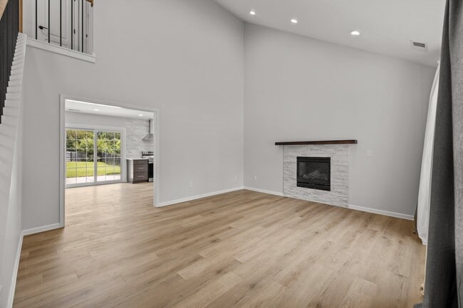Building Photo - 3932 Chatterleigh Dr