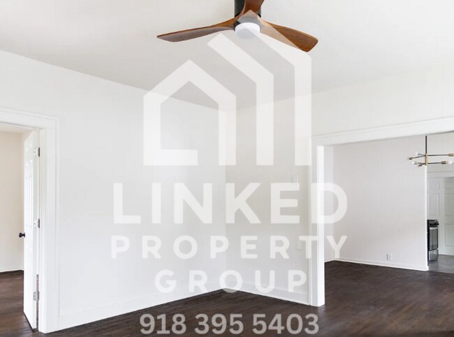 Building Photo - Beautifully Updated 3-Bedroom Home Near Downtown Tulsa