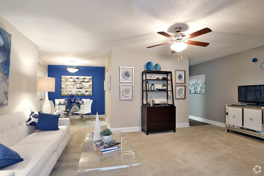 Sterling Bluff Apartments 201 W Montgomery Crossroad Savannah GA