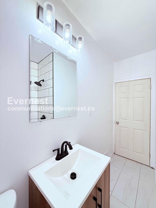 Building Photo - 12701 Northlawn St