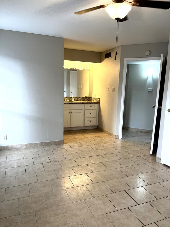 Building Photo - 7200 T C Jester Blvd