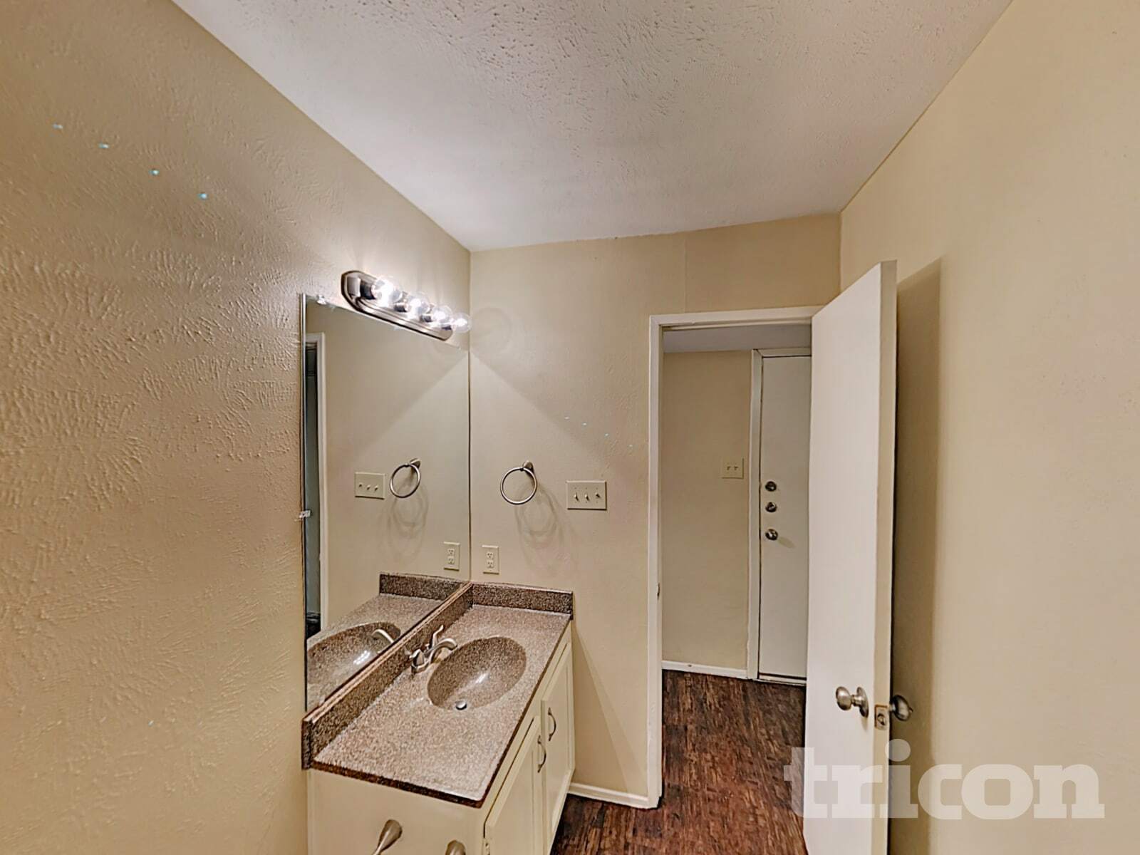 Building Photo - 5529 Kerry Ln