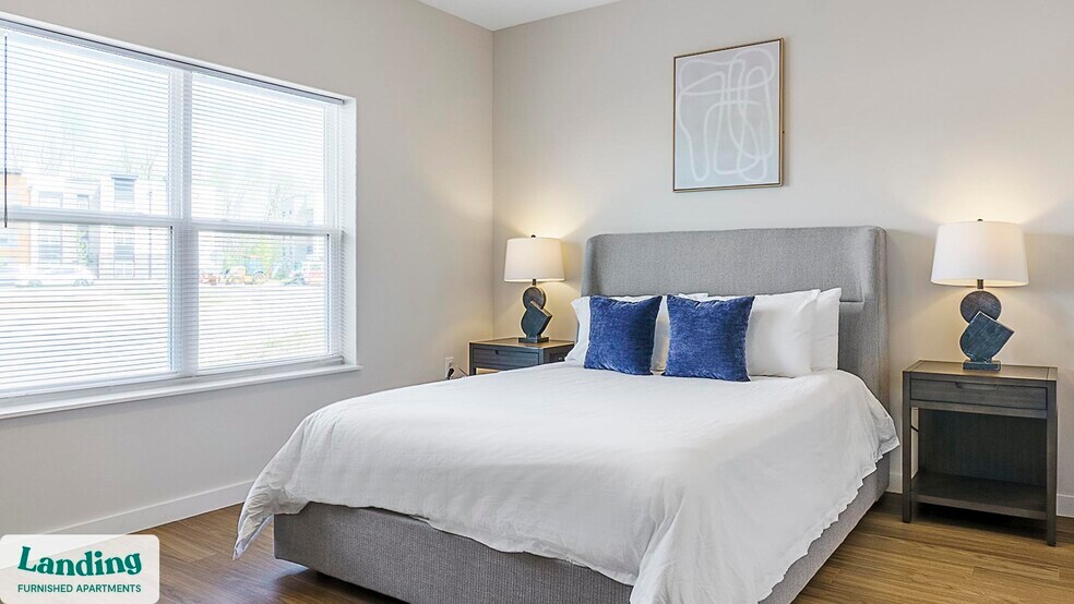 Building Photo - 9906 Runway Dr