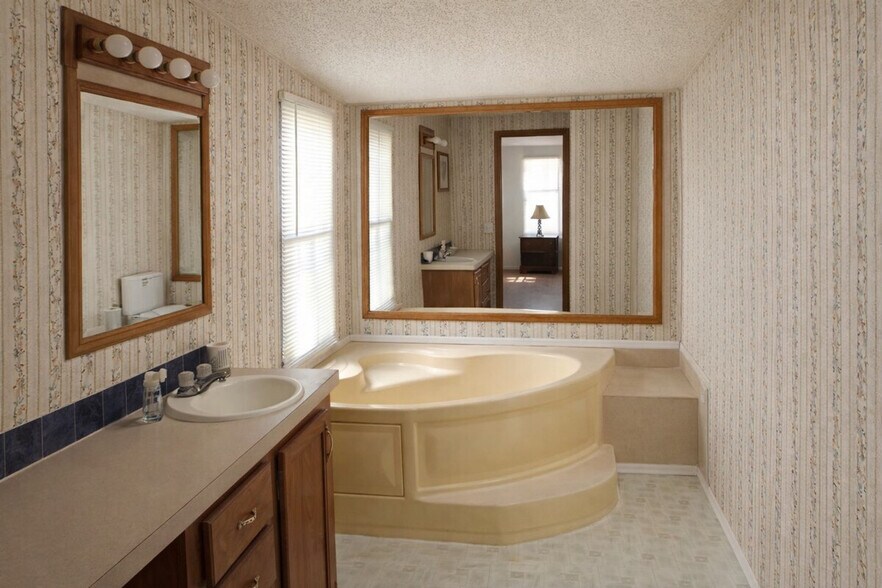 Building Photo - 10891 W Whitacre Ln