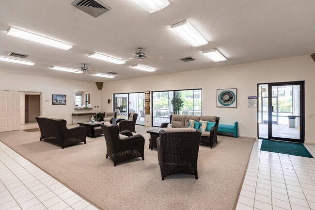 Building Photo - 3540 Whitehall Dr