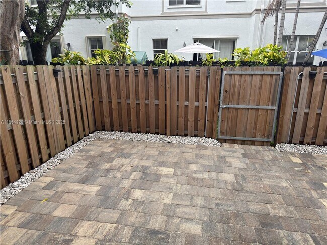 Building Photo - 7862 NW 109th Path
