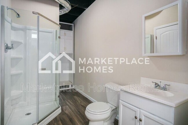 Building Photo - 2090 Old Cahaba Pl