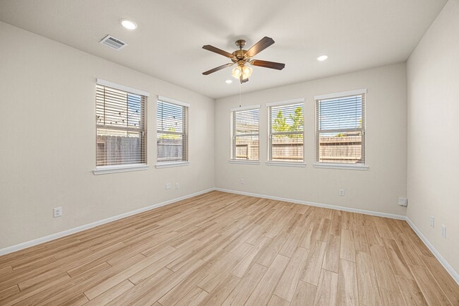 Building Photo - 5617 Evanston Ln