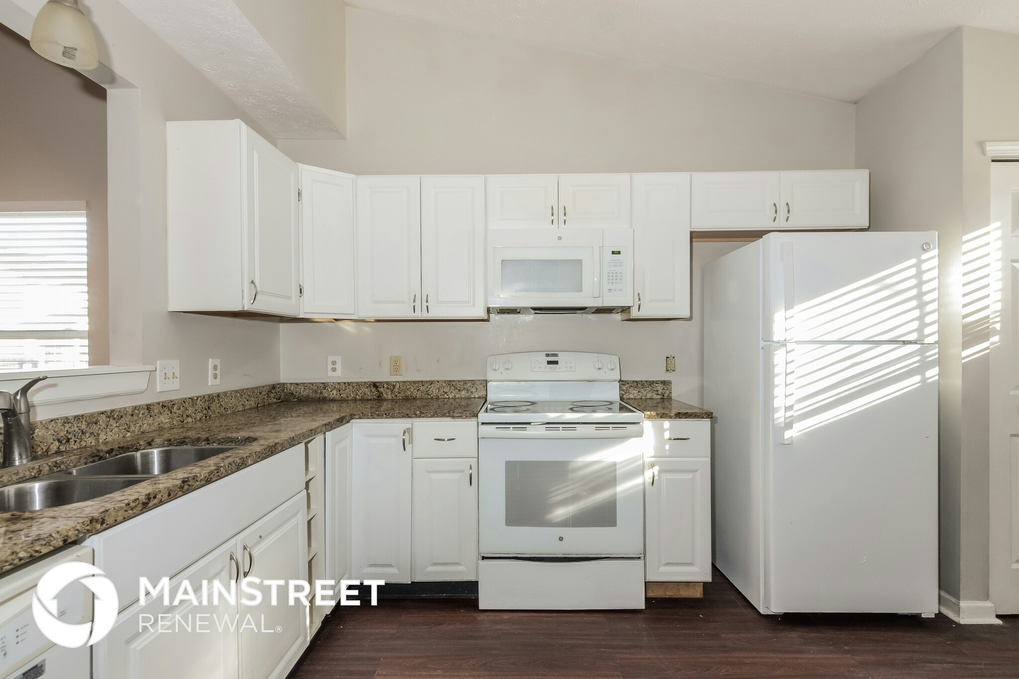 Building Photo - 3138 Salamonie Dr