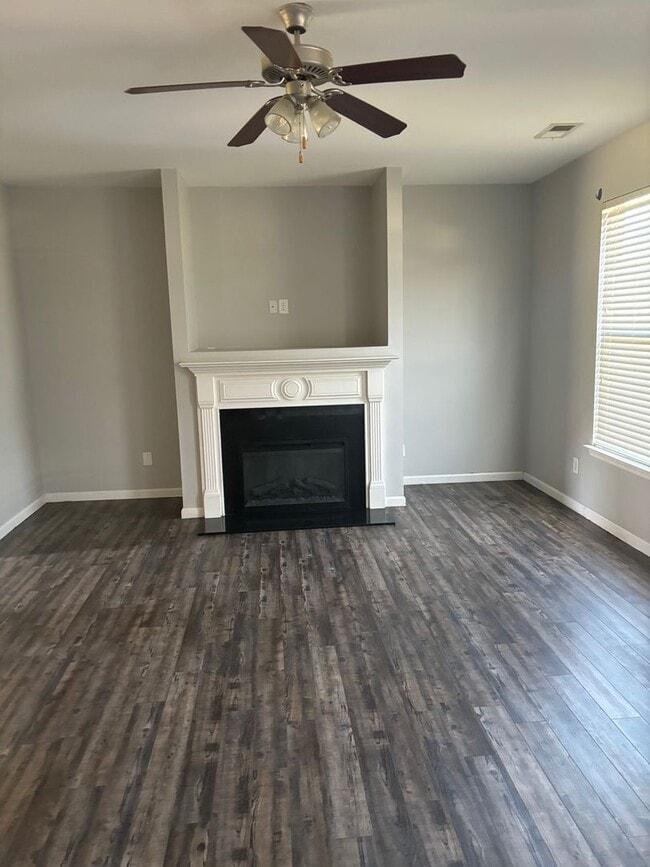 Building Photo - Coming Soon in Grovetown!