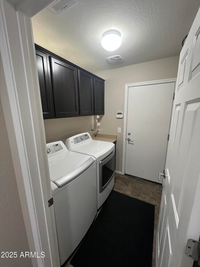 Building Photo - 7935 W Pleasant Oak Ct