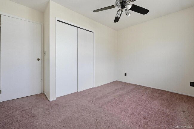 Building Photo - 144-10 256th St