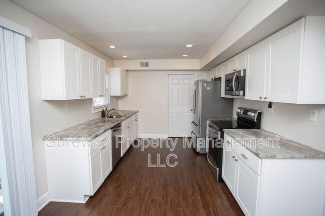 Building Photo - 49 Granite Ln