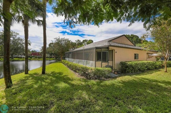 Building Photo - 9200 Chelsea Dr S