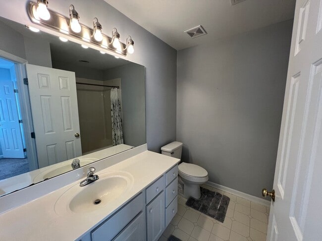 Building Photo - 4325 Pine Springs Ct