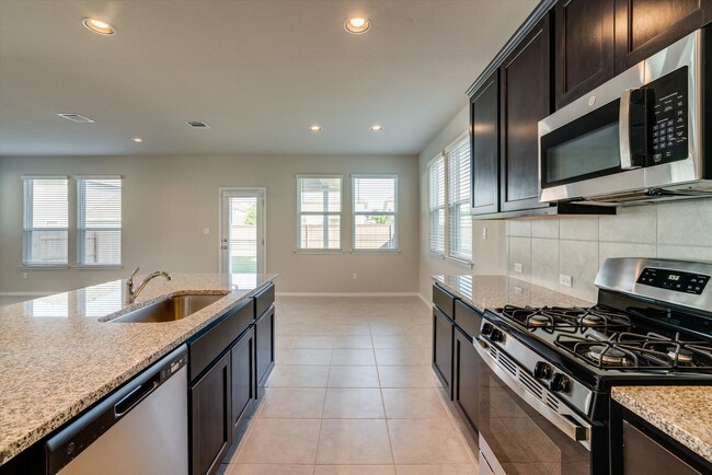 Building Photo - 170 Bright Flora Ln