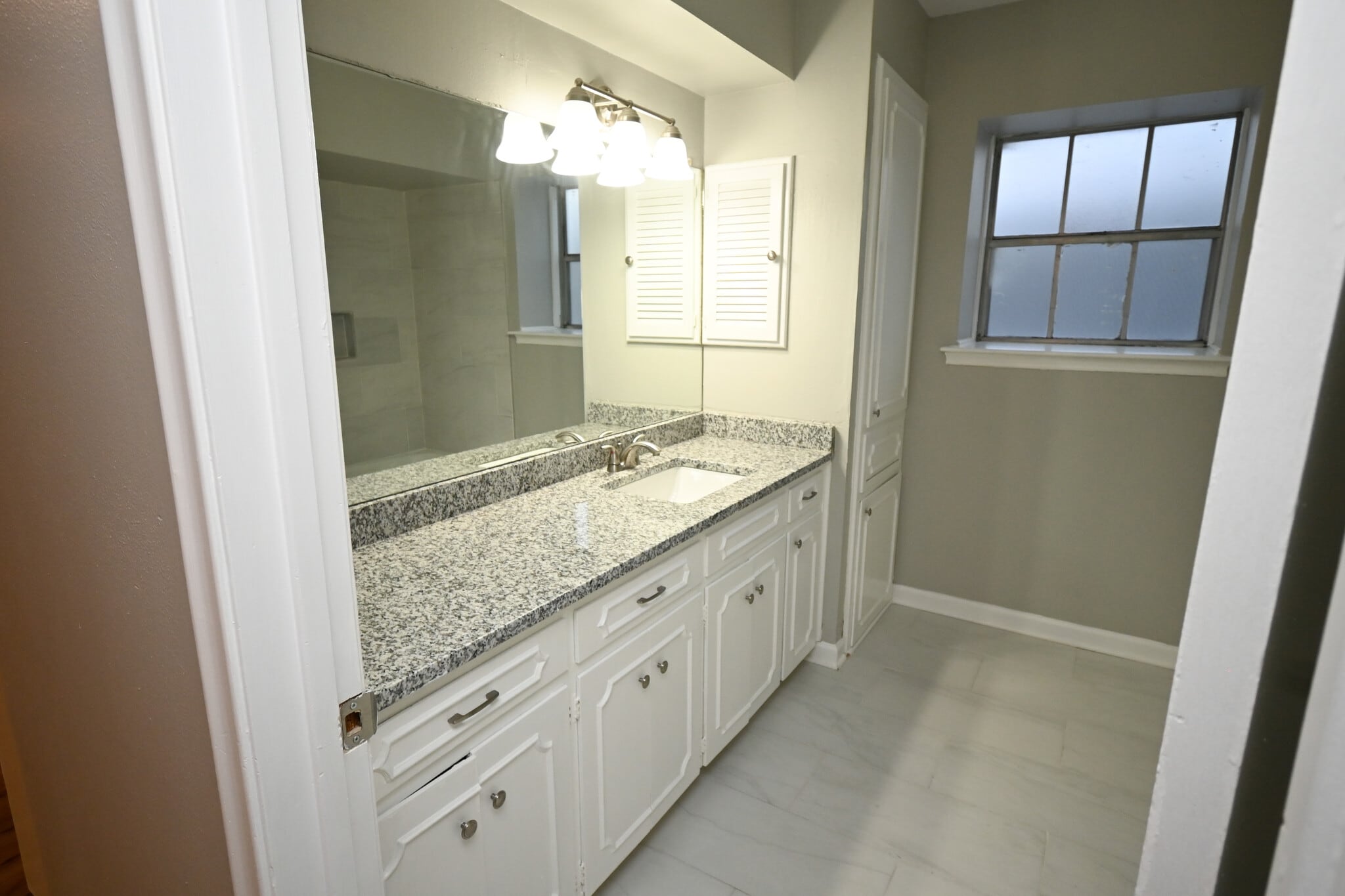 Bathroom 1 - 3730 Fairfield Ave