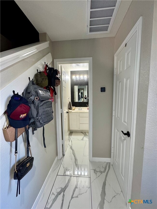 Building Photo - 1071 Tumbleweed Trail