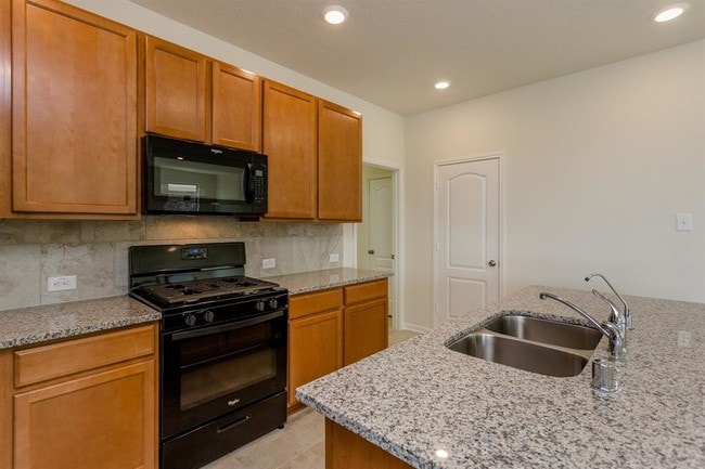 Building Photo - 22219 Davenport Downs Ln