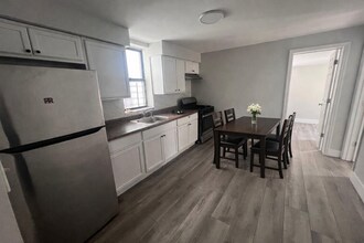 Building Photo - 648 E 224th St