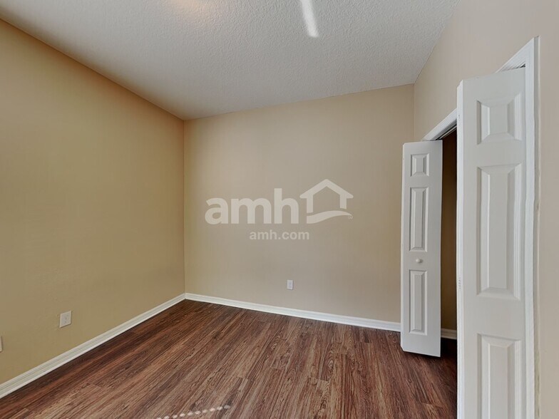 Building Photo - 7529 Dragon Fly Loop