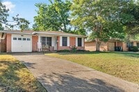 Building Photo - 209 Helena St