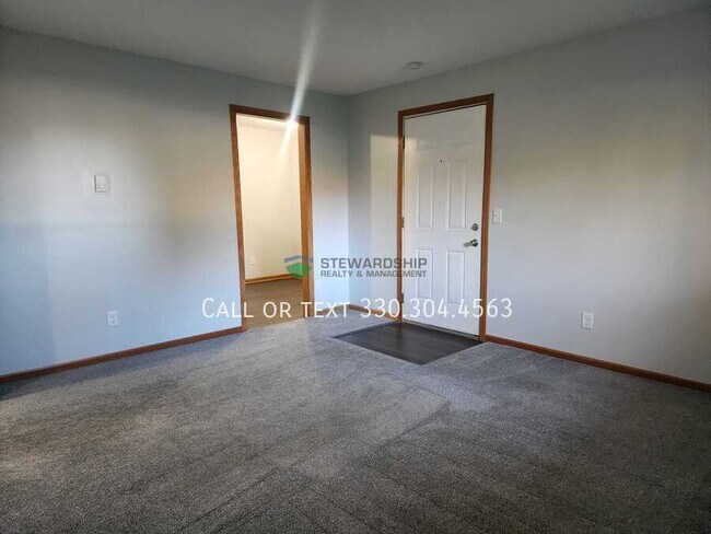 Building Photo - 7270 Stuhldreher St NW