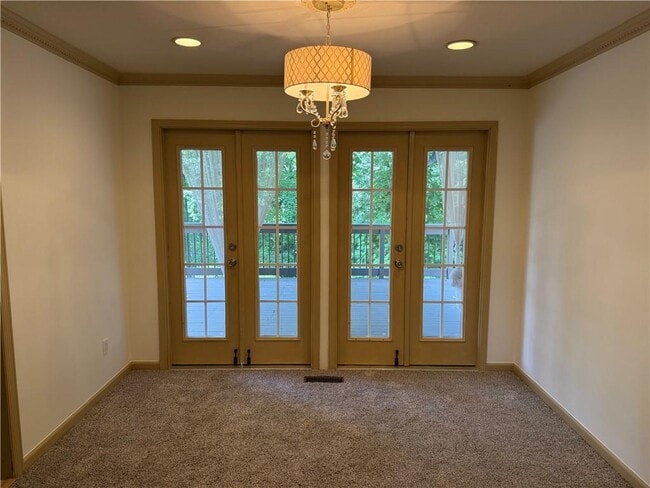 Building Photo - 412 Hickory Walk