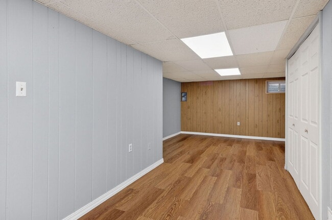 Building Photo - 14816 S Penn Rd