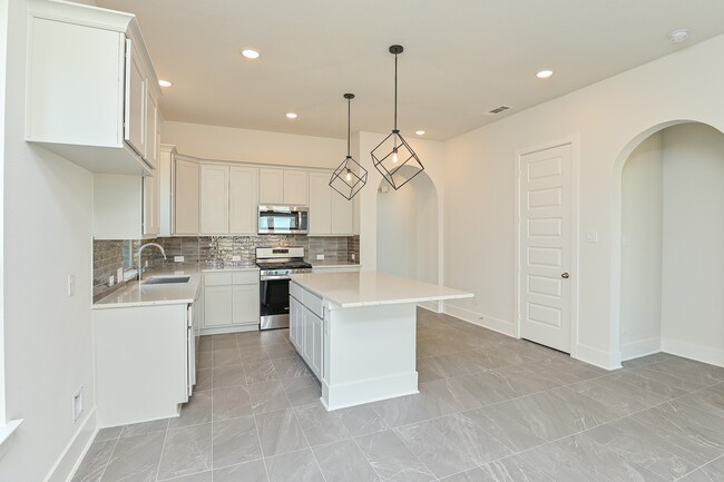Building Photo - 7207 Winterberry Gln Ln