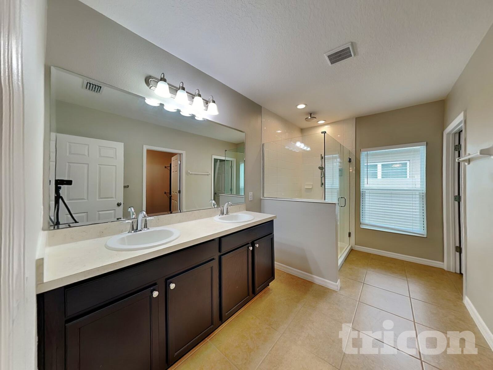 Building Photo - 1266 Stratton Ave