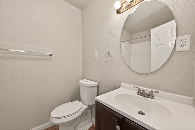 Building Photo - 10 Ferguson St