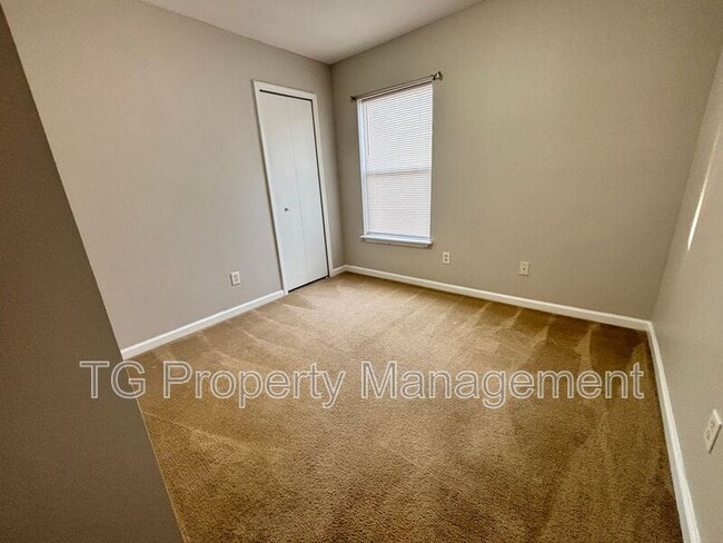 Building Photo - 942 Wynfield Cir