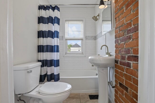 Building Photo - 187 Avondale Ave