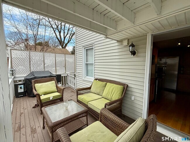 Building Photo - 65 Terrace Ave