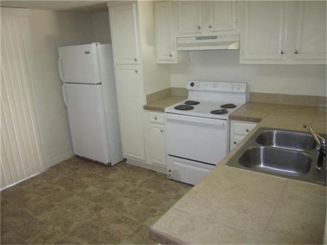 Building Photo - 701 Foster Dr