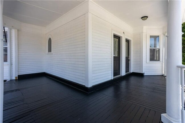 Building Photo - 41 Almy St