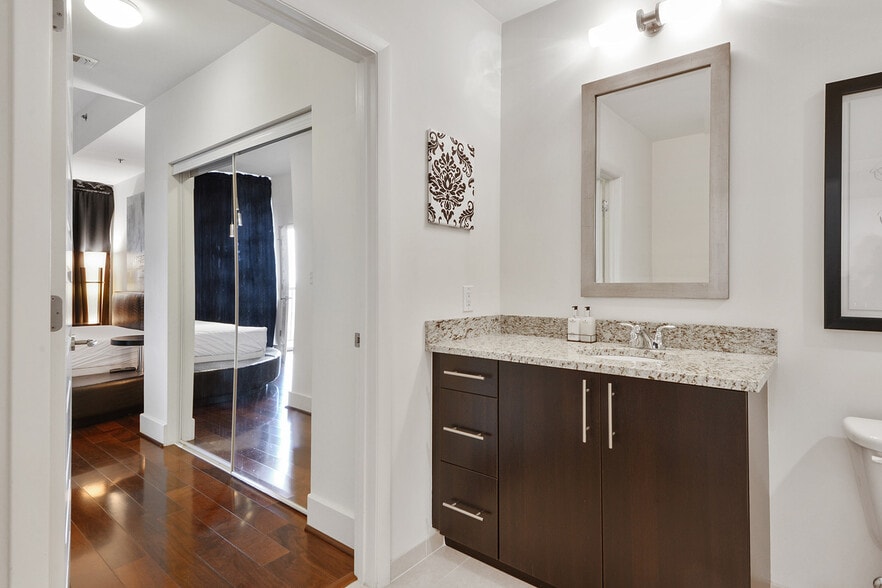 Building Photo - 1080 Peachtree St NE