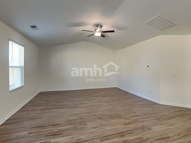 Building Photo - 1378 John Swann St