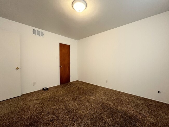 Building Photo - Alvarado Triplex