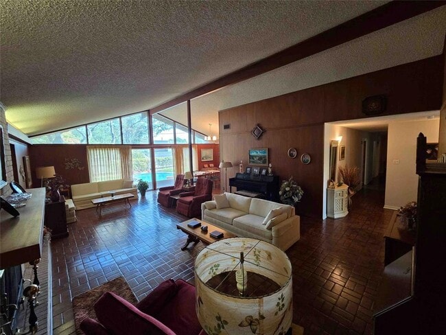 Building Photo - 402 Honeycomb Ridge