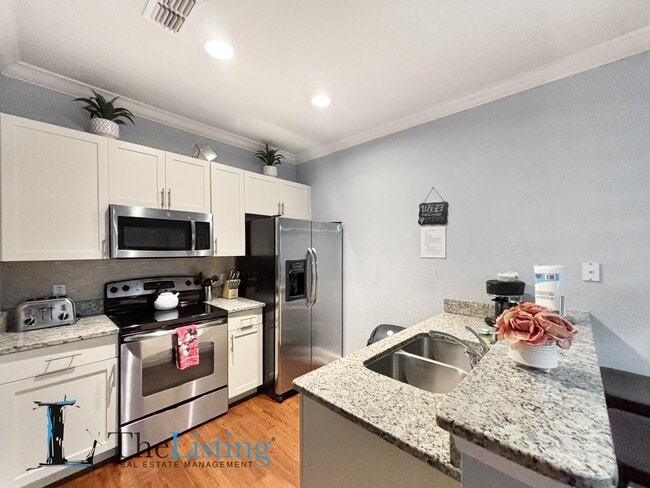 Building Photo - 2954 Lucayan Harbour Cir