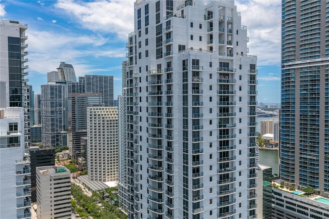 Building Photo - 1080 Brickell Ave