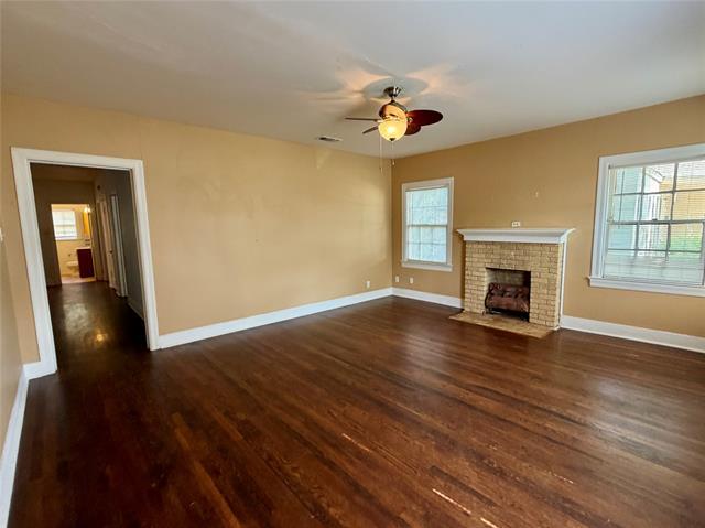 Building Photo - 889 Ross Ave