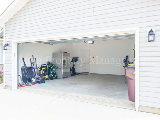 Building Photo - 1163 Dan Owen Dr