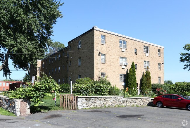 Building Photo - 48 South St