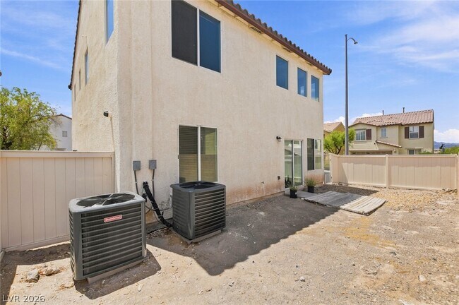Building Photo - 2780 Kona Crest Ave